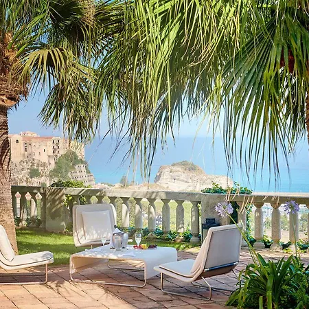 Paola Ξενοδοχείο 5*