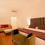 Paola Hotel 5*