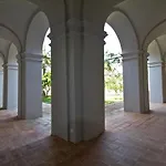 Paola Hotel 5*
