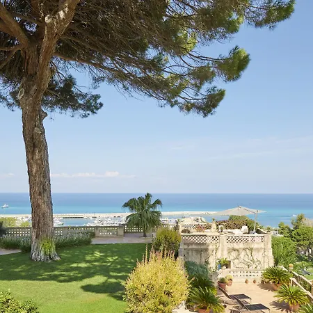 Szálloda Paola Tropea