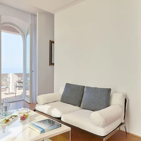 Paola Ξενοδοχείο