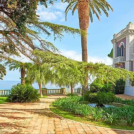 Hotel Paola 5*