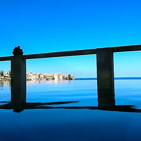 Paola Hotel 5*