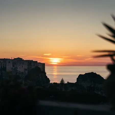 Paola 5* Tropea