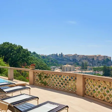 Hotel Paola 5*