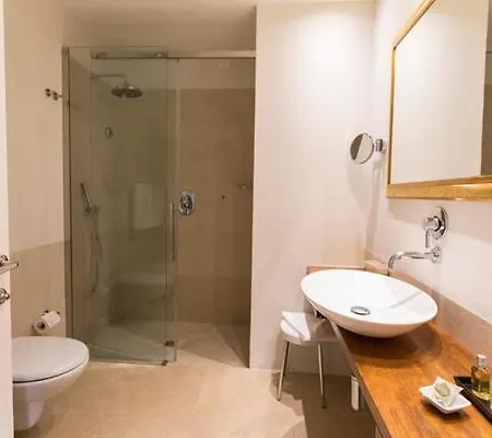 Paola 5* Тропея